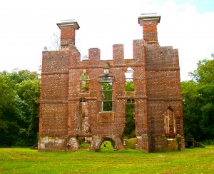 Ruins of Rosewell (photo is "Rosewell.VA" by Agadant  Licensed under CC)
